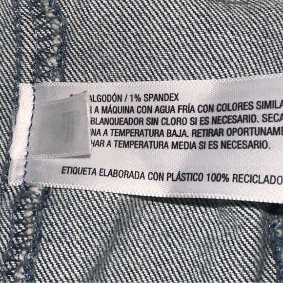 UNIVERSAL THREAD Women’s 90’s Baggy Trucker Jacket in the Size Large - Picture 10 of 12